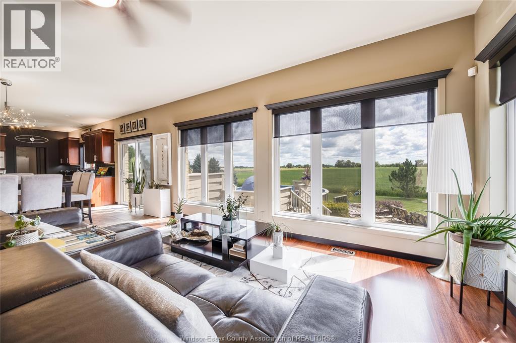Photo 8 of 914 Lakeshore Road 101, Maidstone ON