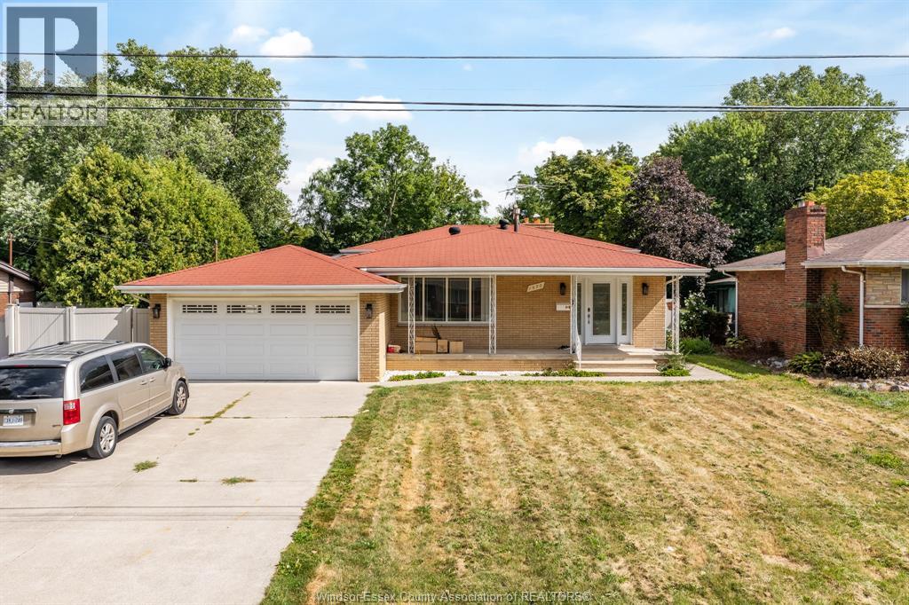 Photo 44 of 1520 Normandy, Lasalle ON