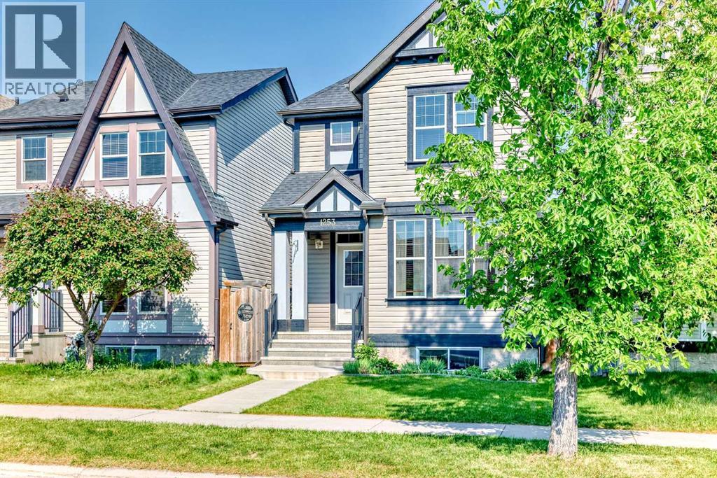 Photo 2 of 1253 New Brighton Drive Se, Calgary AB