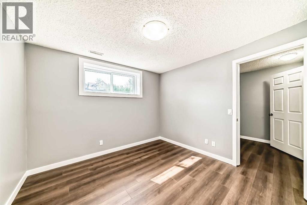 Photo 31 of 1253 New Brighton Drive Se, Calgary AB