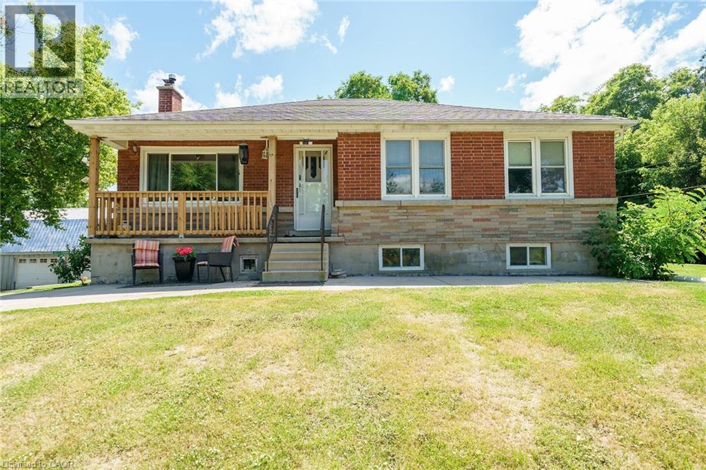 Photo 39 of 226 Carluke Road E, Ancaster ON