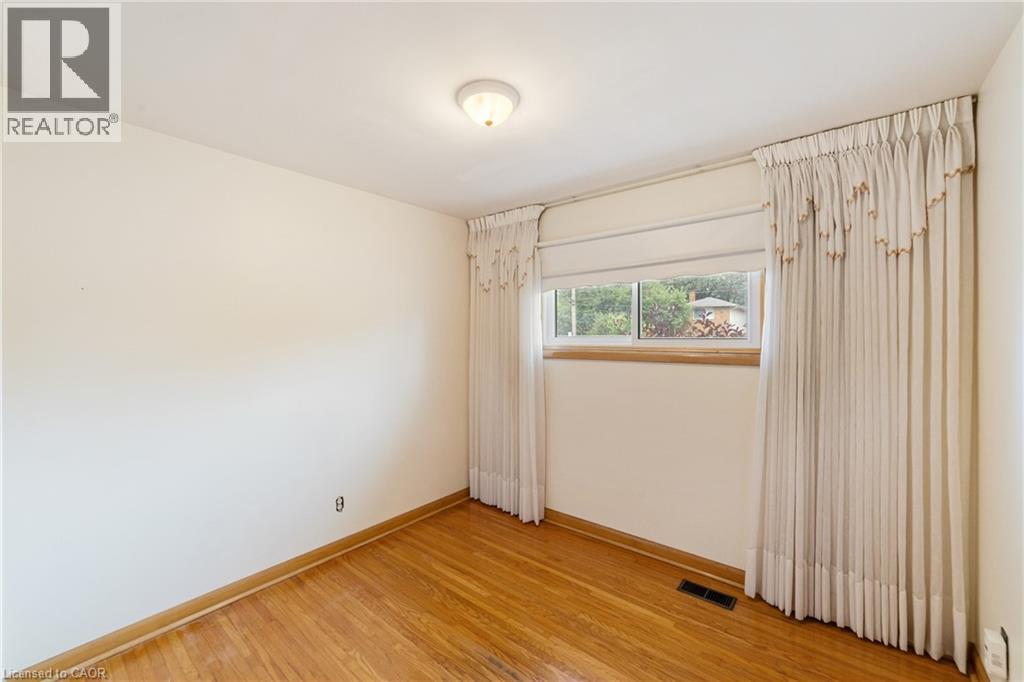 Photo 13 of 347 Hixon Road, Hamilton ON