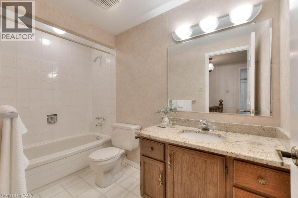 Photo 30 of 487 Beechwood Drive Unit 2, Waterloo ON