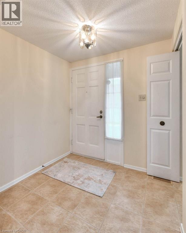 Photo 9 of 487 Beechwood Drive Unit 2, Waterloo ON