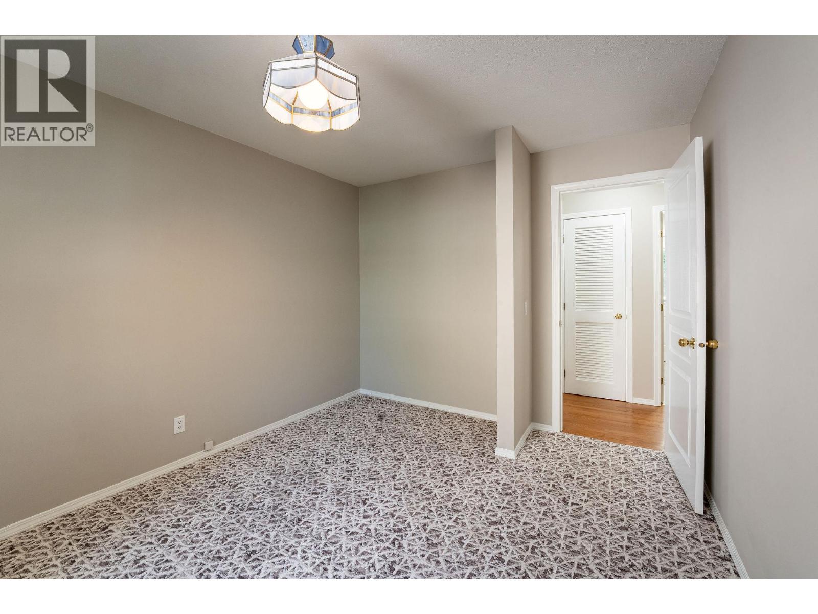 1017 Cottonwood Street, Revelstoke