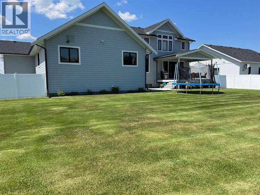 Photo 1 of 55 N 300 W, Raymond AB