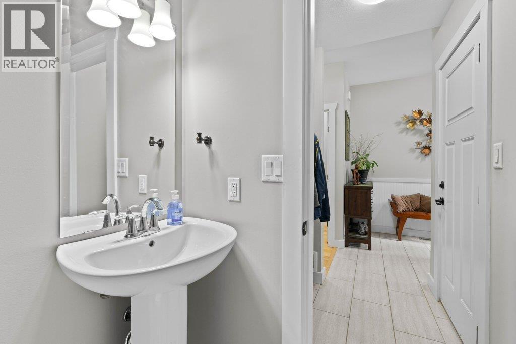 Photo 20 of 150 4 Street Se Unit 5, Salmon Arm BC