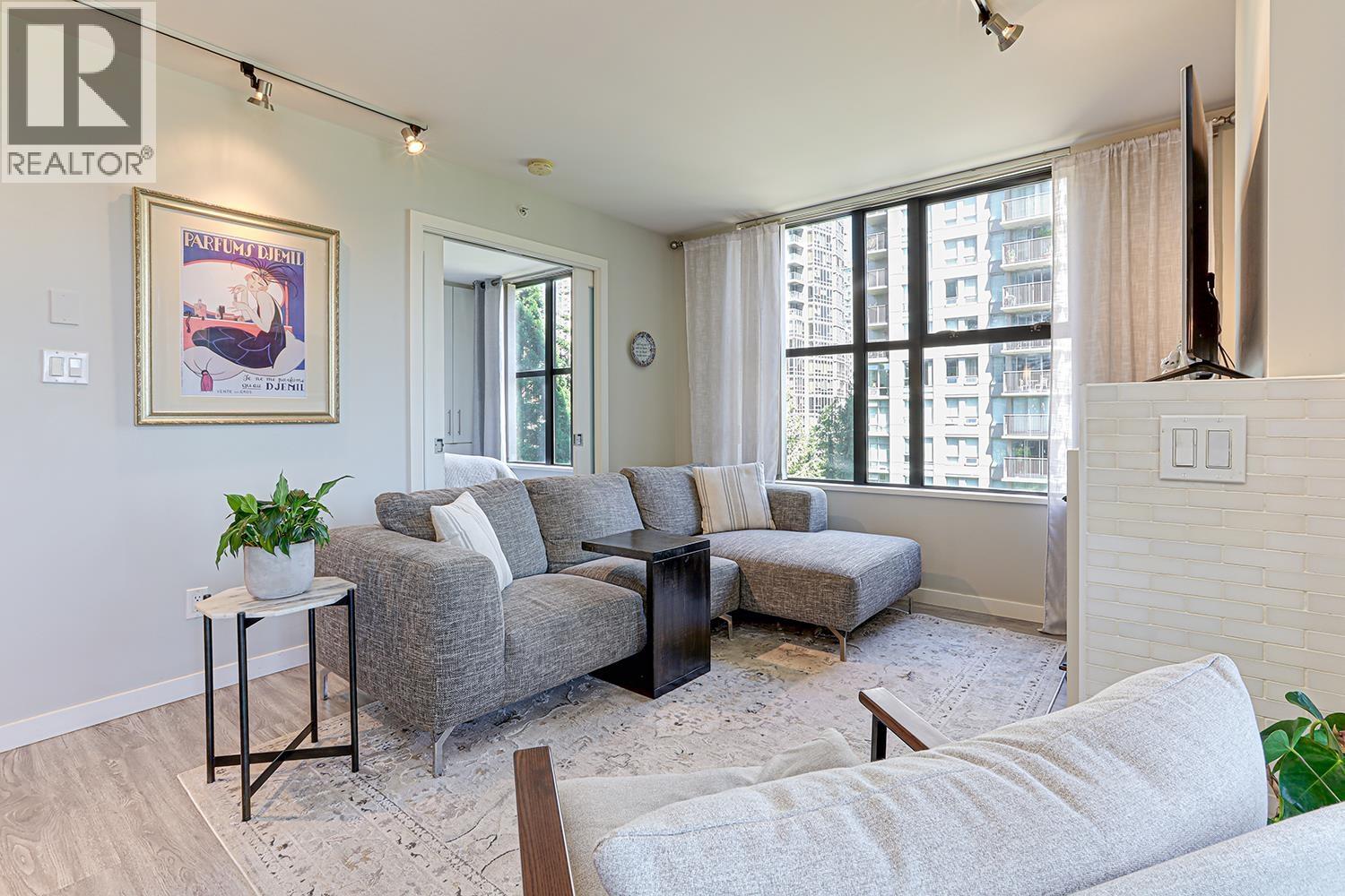 Photo 9 of 603 989 Beatty Street, Vancouver BC