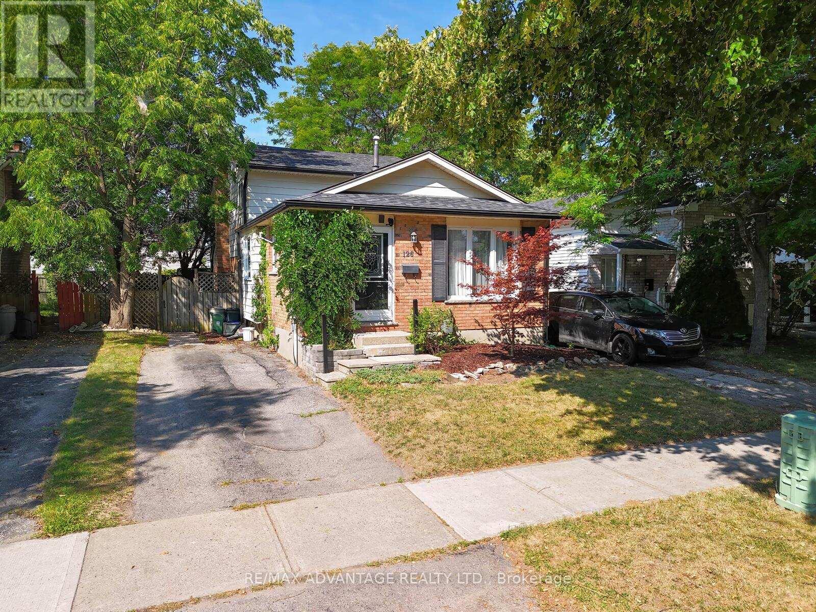 Photo 1 of 126 Olympic Crescent, London North ON