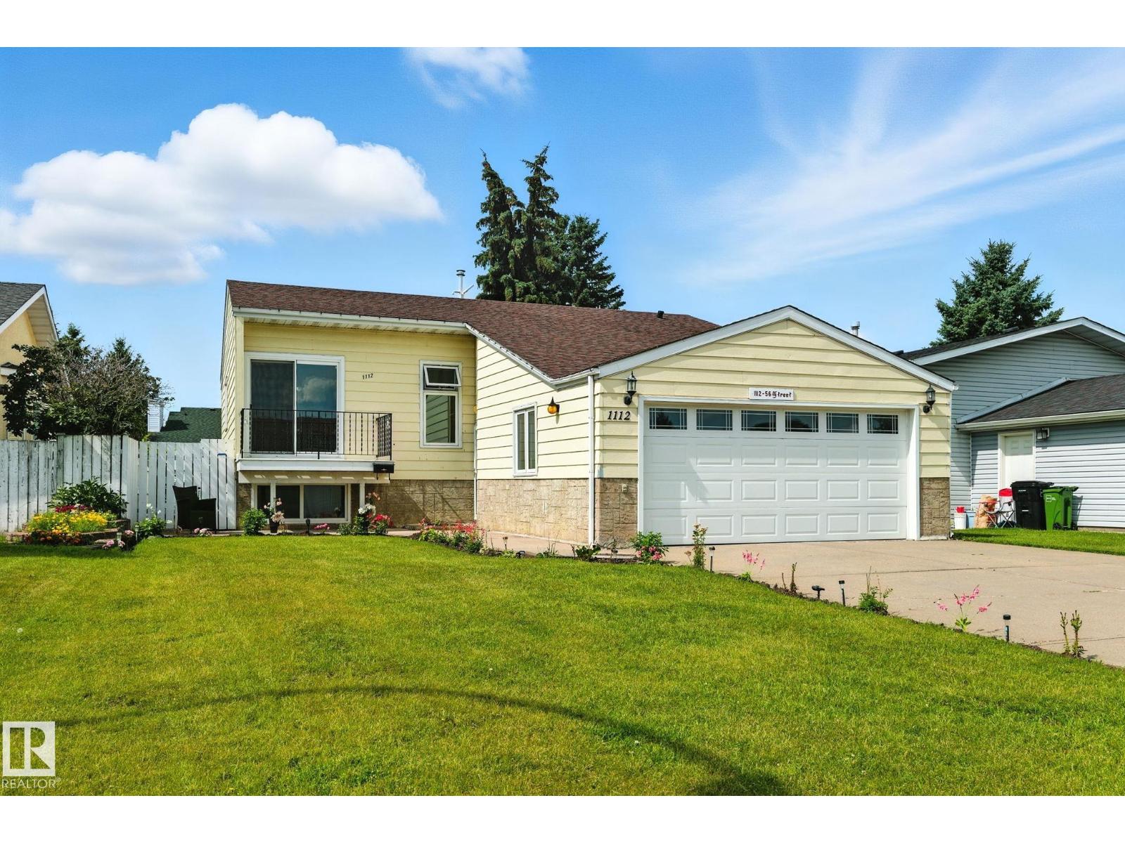 Photo 2 of 1112 56 St Nw, Edmonton AB