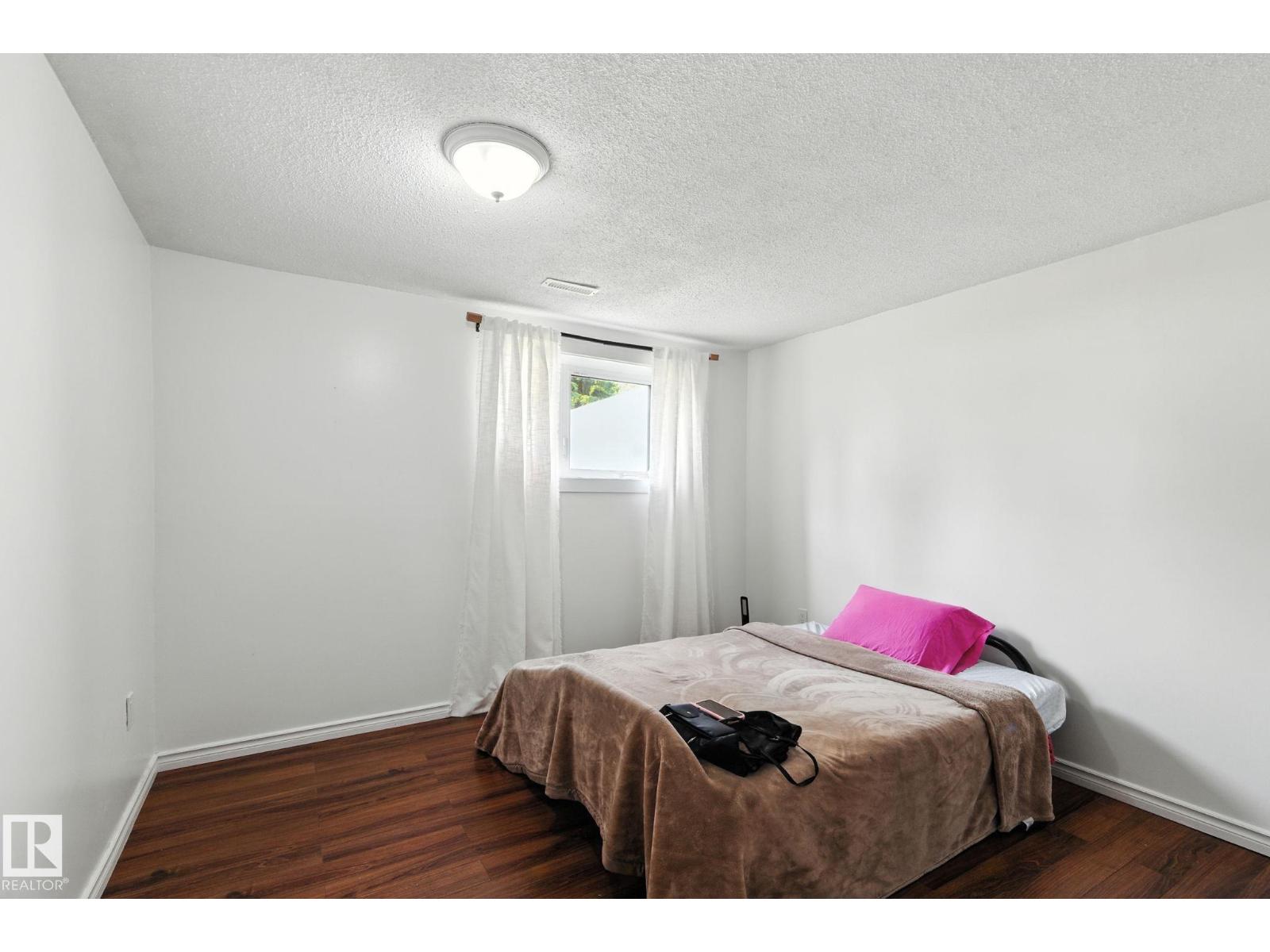 Photo 43 of 1112 56 St Nw, Edmonton AB