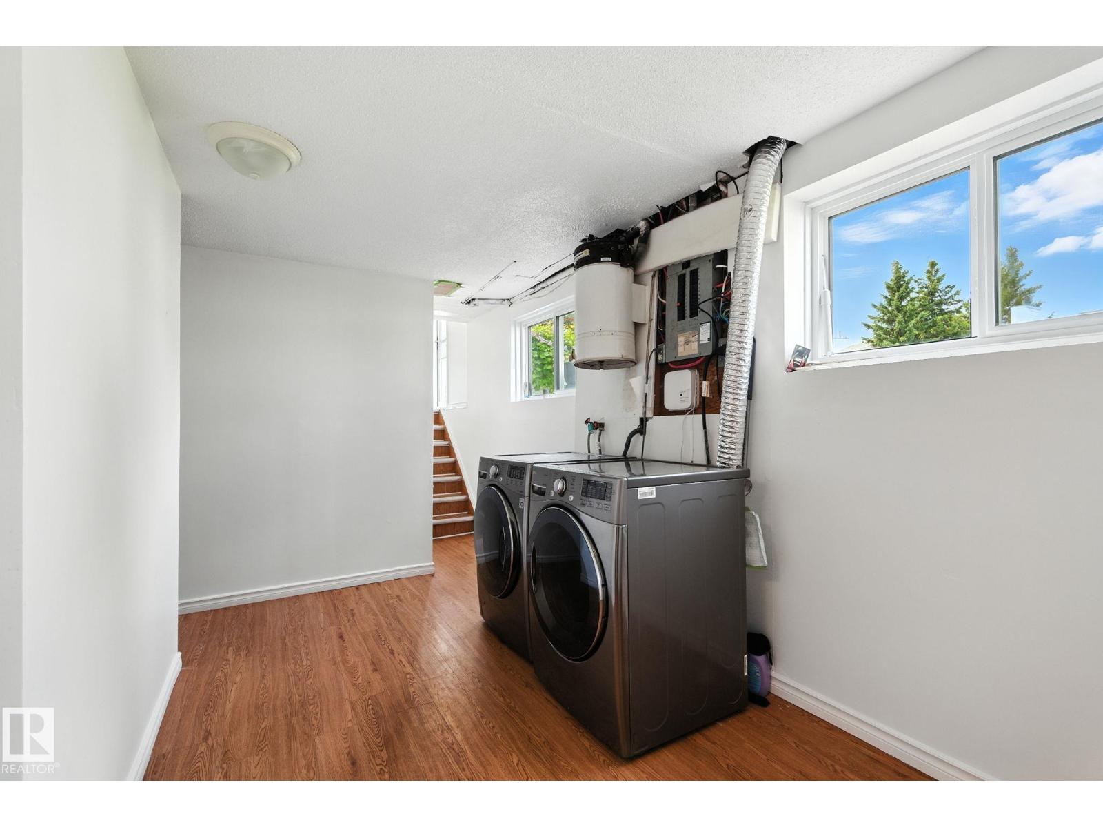 Photo 45 of 1112 56 St Nw, Edmonton AB