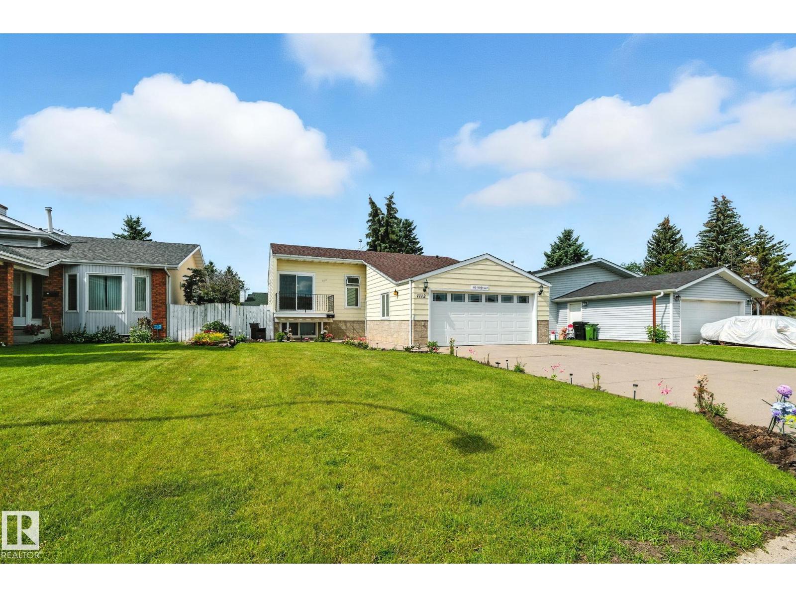 Photo 5 of 1112 56 St Nw, Edmonton AB
