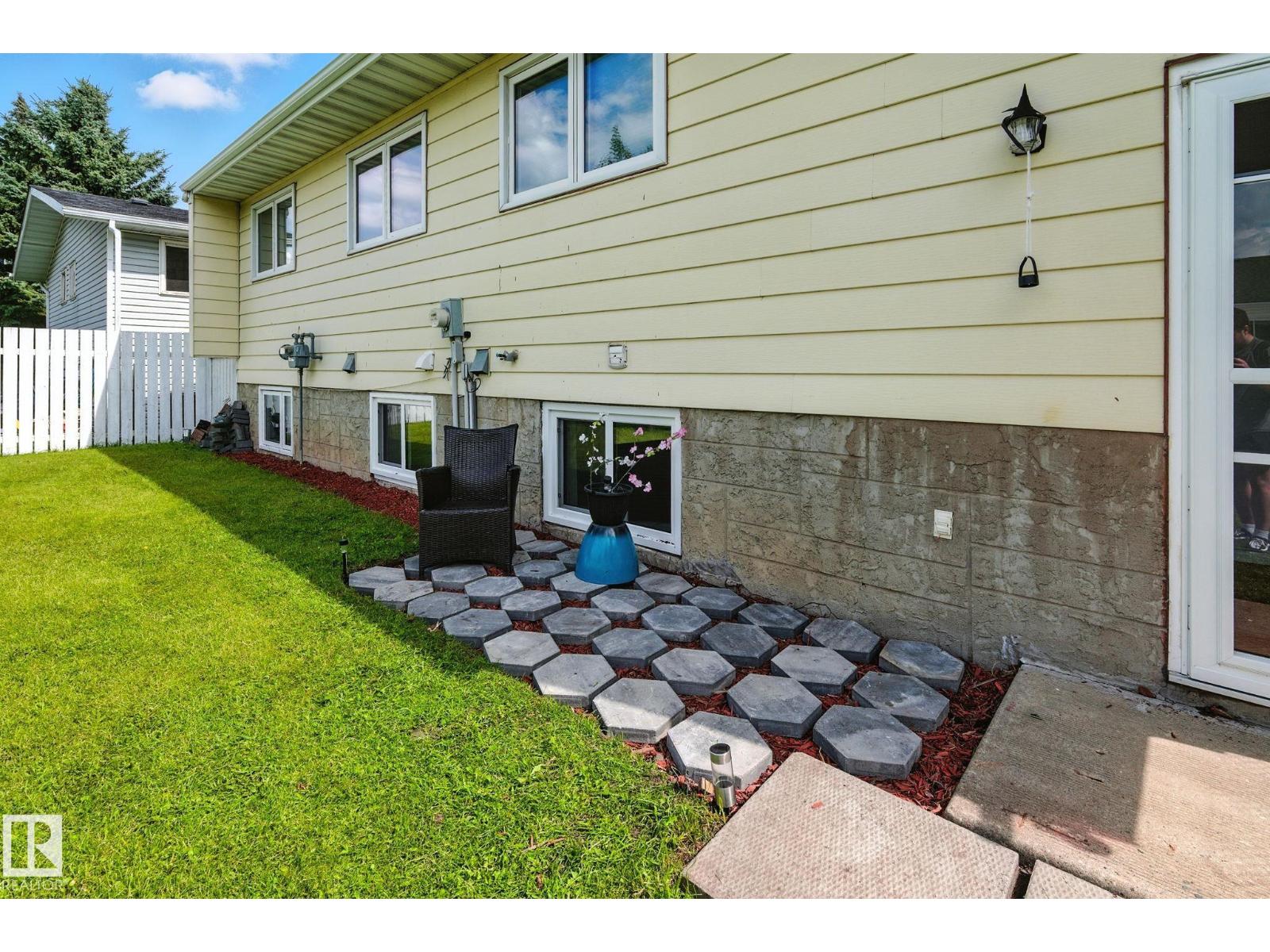 Photo 51 of 1112 56 St Nw, Edmonton AB