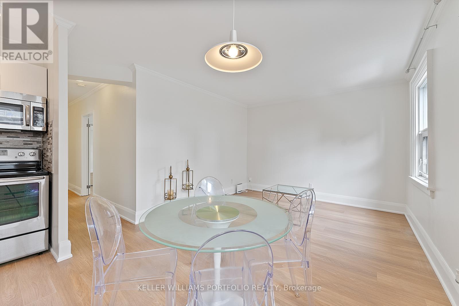 Photo 19 of 402 114 Vaughan Road, Toronto ON