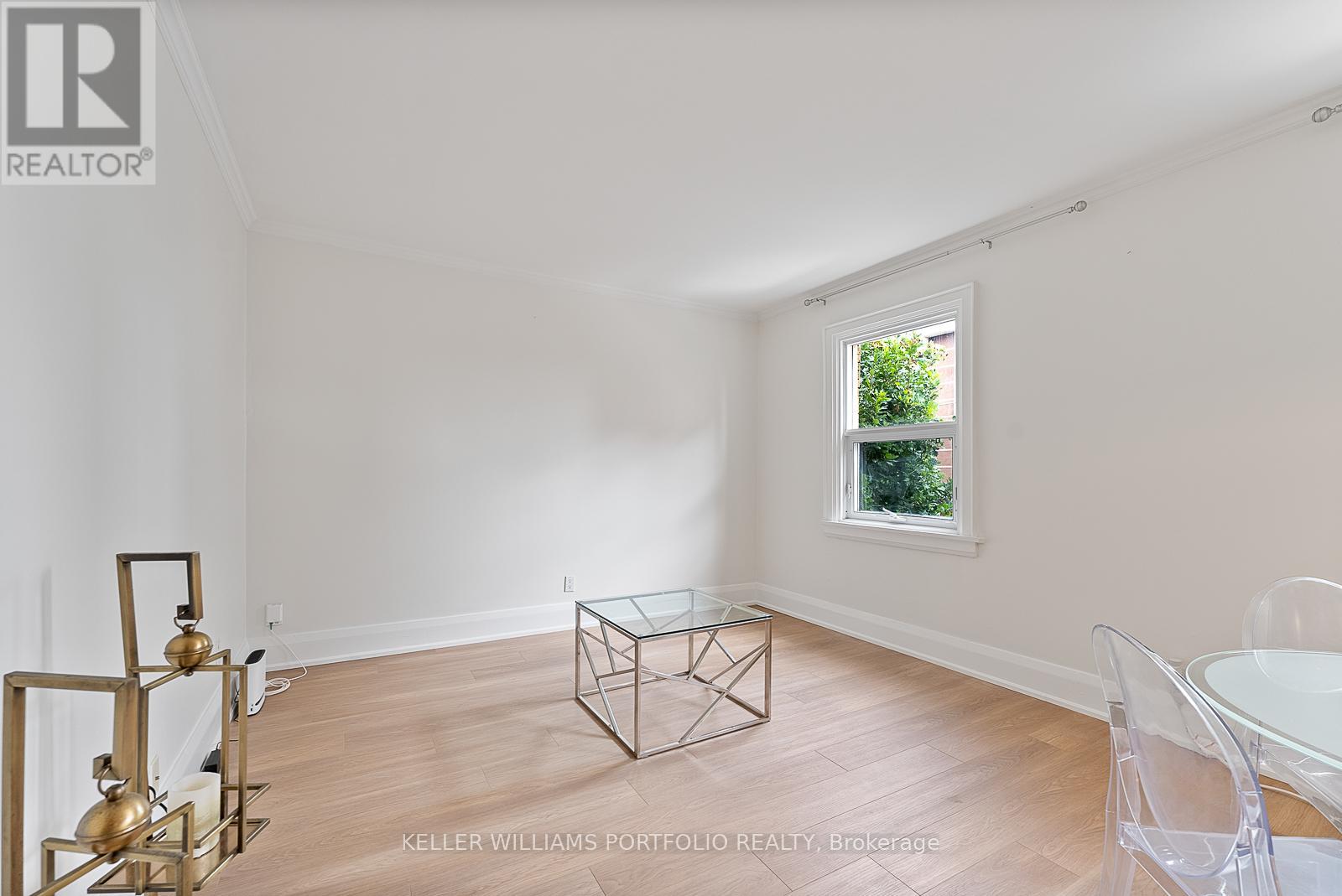 Photo 18 of 402 114 Vaughan Road, Toronto ON