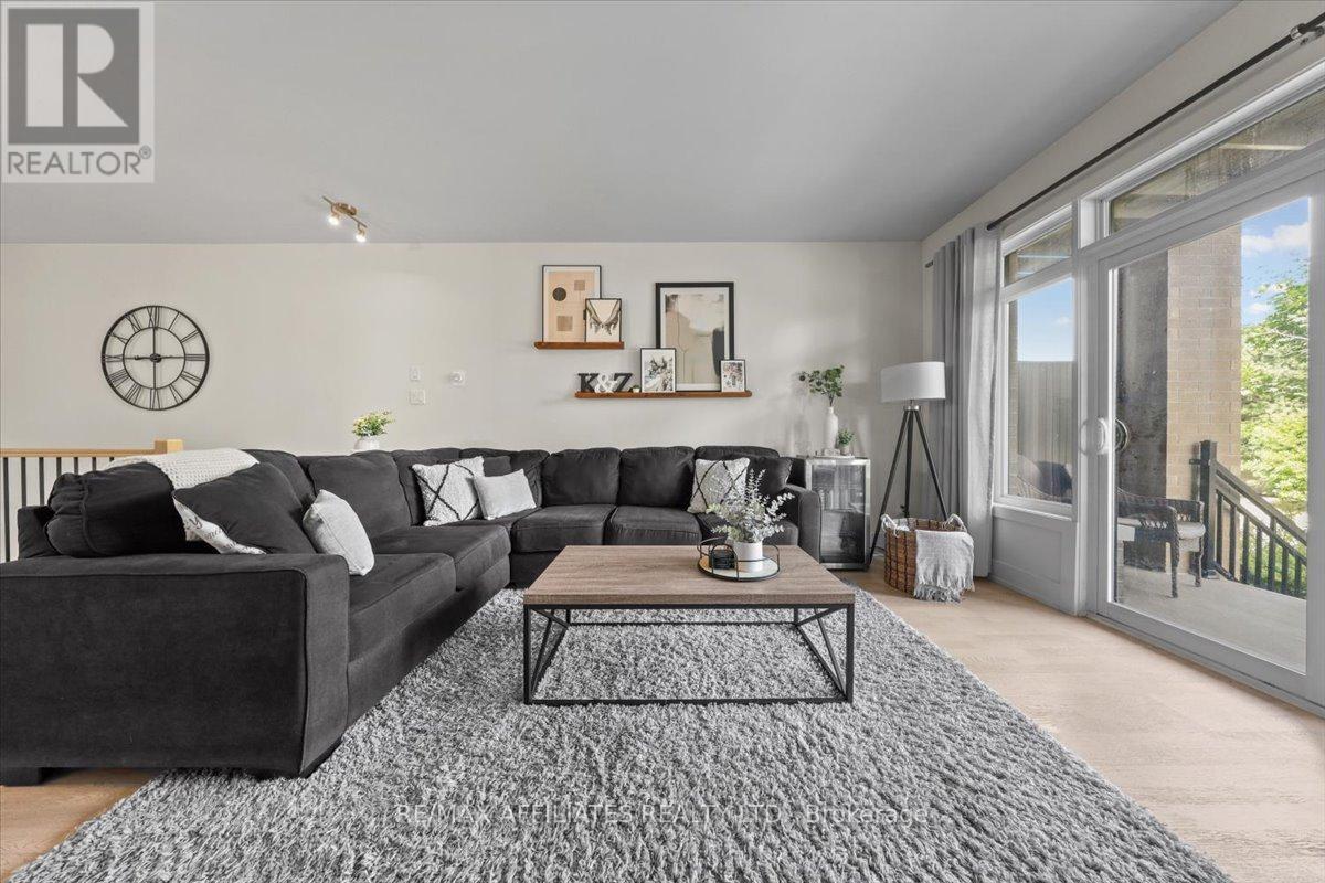 Photo 24 of 3 23 Bergeron Private, Ottawa ON