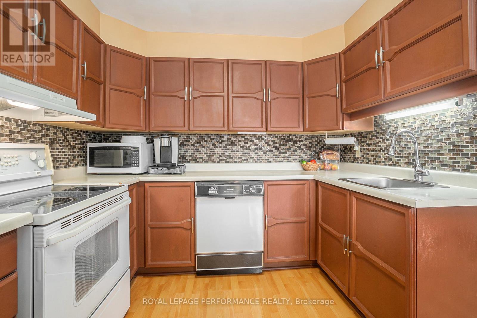 Photo 11 of 201 1765 Cabaret Lane, Ottawa ON