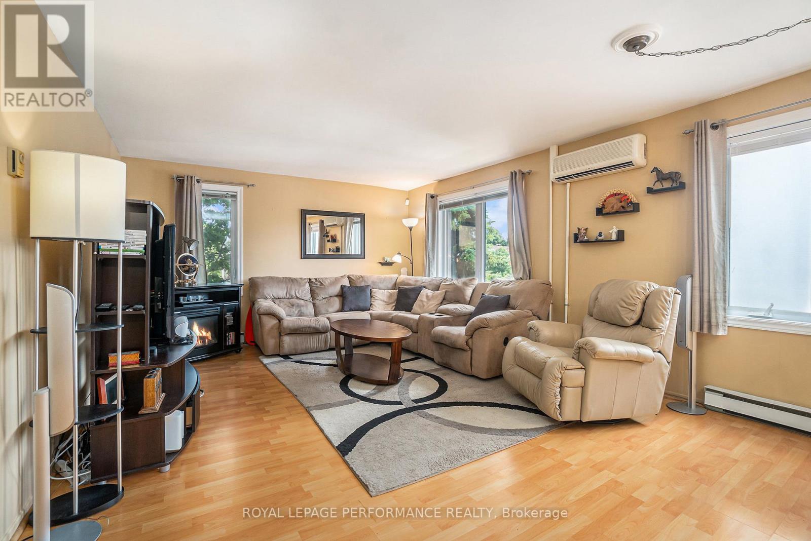 Photo 6 of 201 1765 Cabaret Lane, Ottawa ON