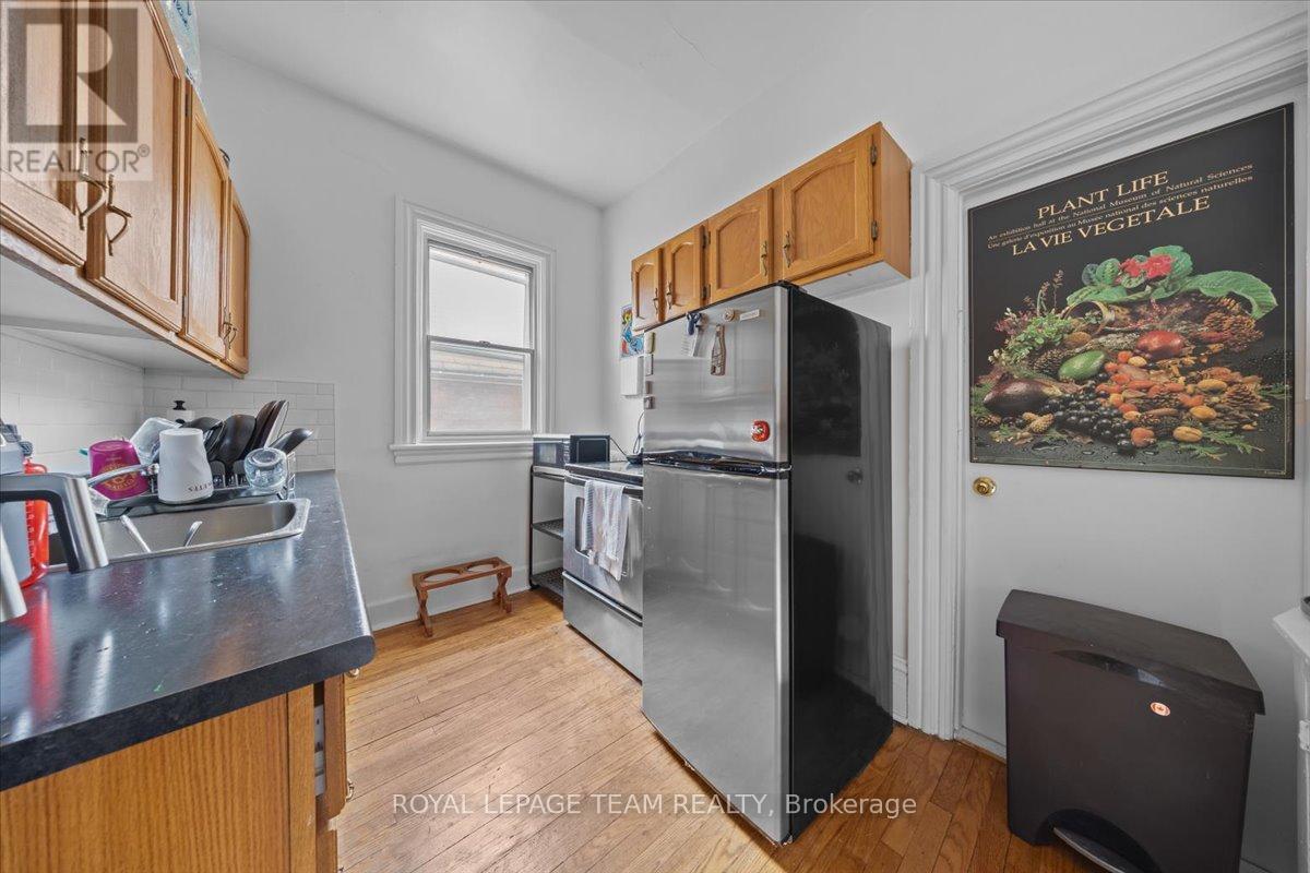 Photo 12 of 479 Cooper Street, Ottawa ON