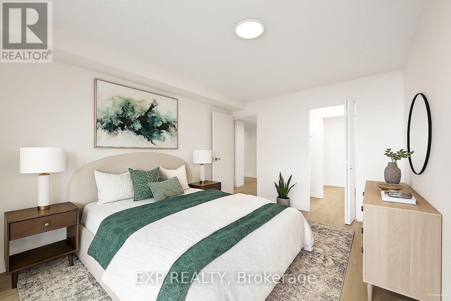 Photo 9 of 907 45 Sunrise Avenue, Toronto ON