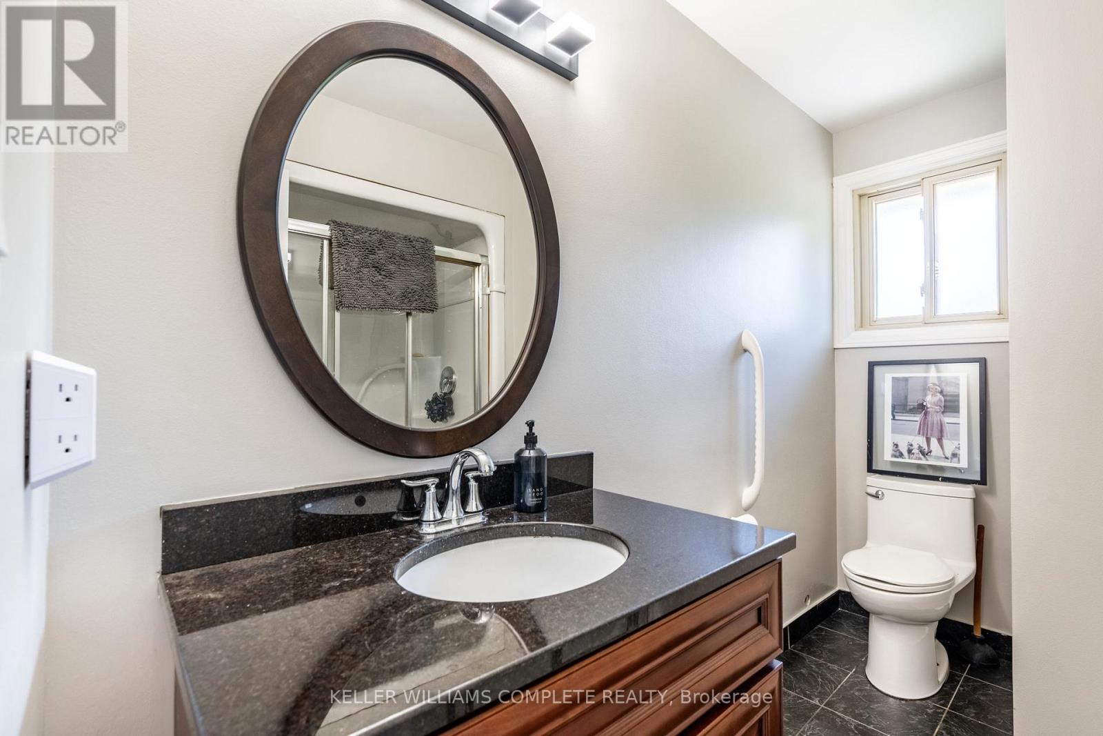 Photo 18 of 5712 Sunnylea Crescent, Niagara Falls ON