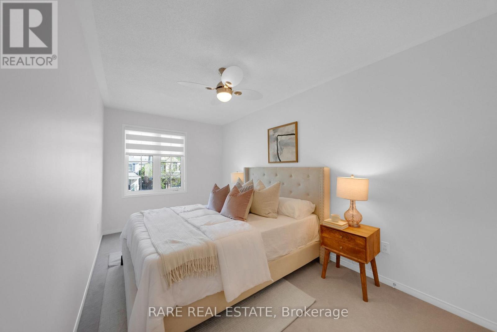 Photo 36 of 43 Acorn Lane, Bradford West Gwillimbury ON