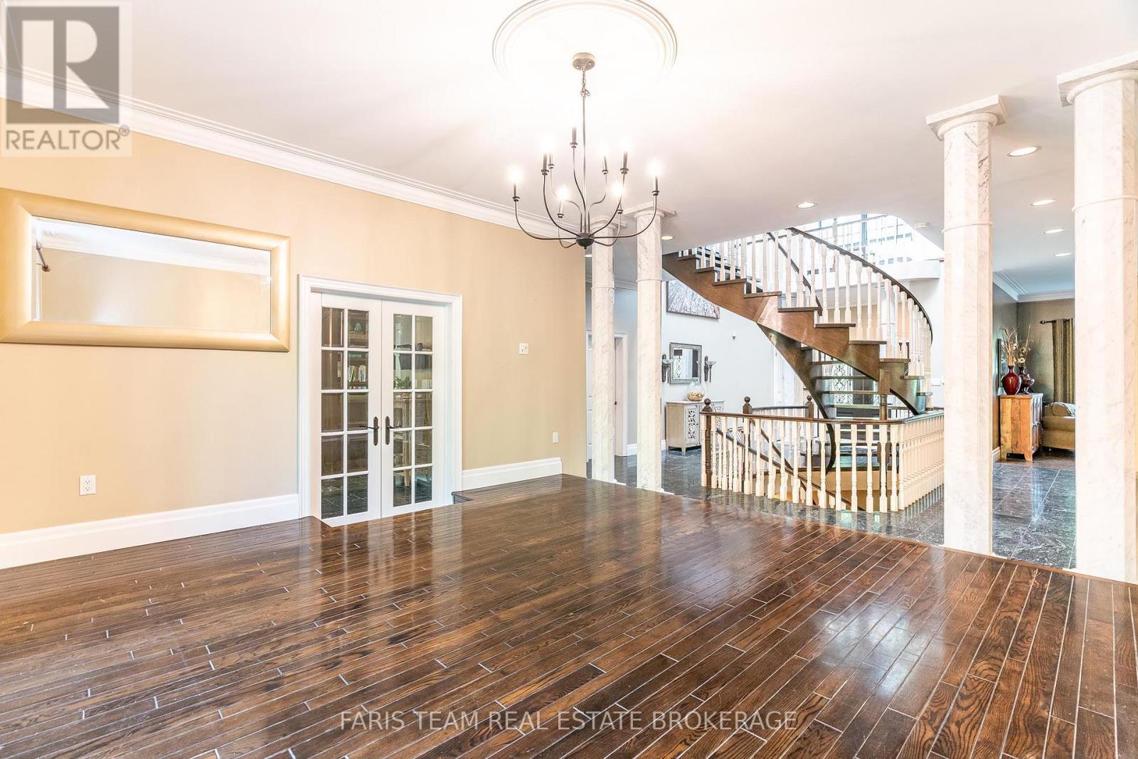 Photo 13 of 1826 Quantz Crescent, Innisfil ON