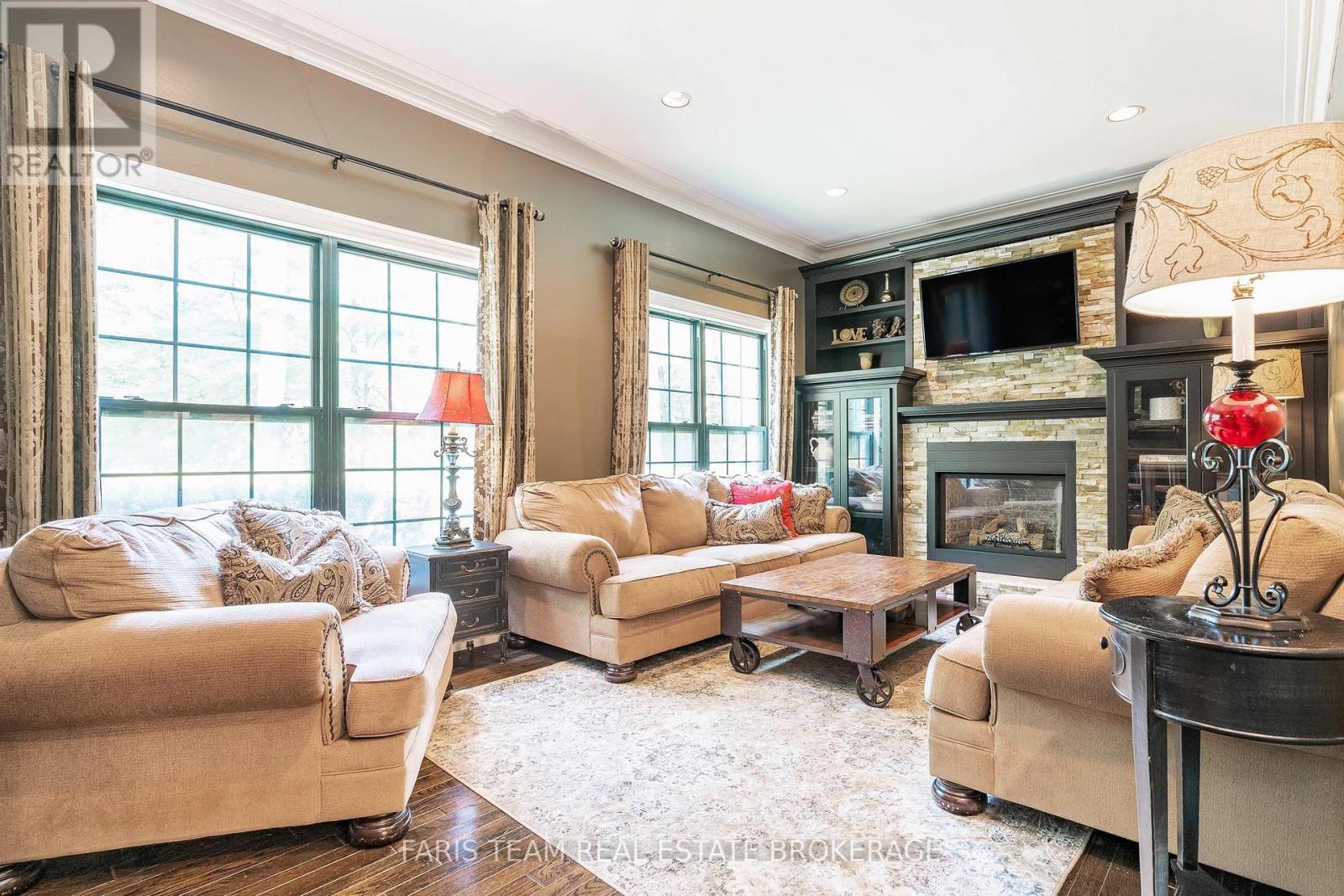 Photo 14 of 1826 Quantz Crescent, Innisfil ON