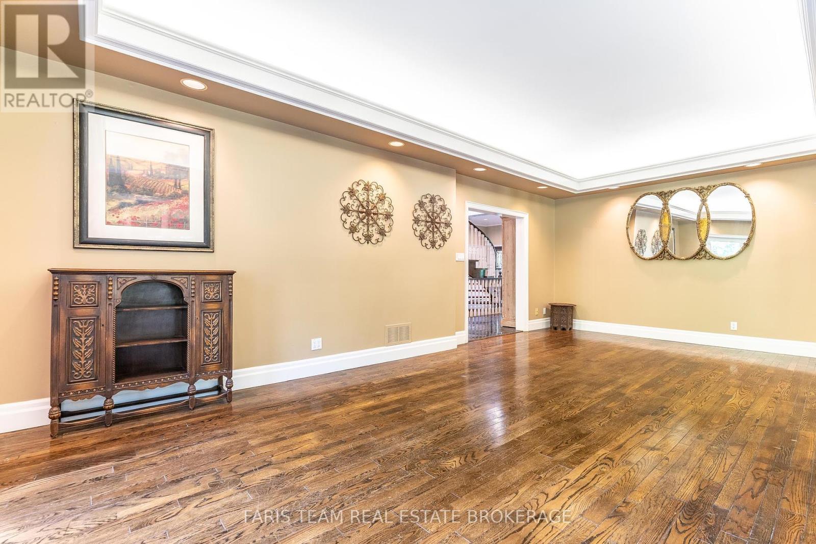 Photo 16 of 1826 Quantz Crescent, Innisfil ON