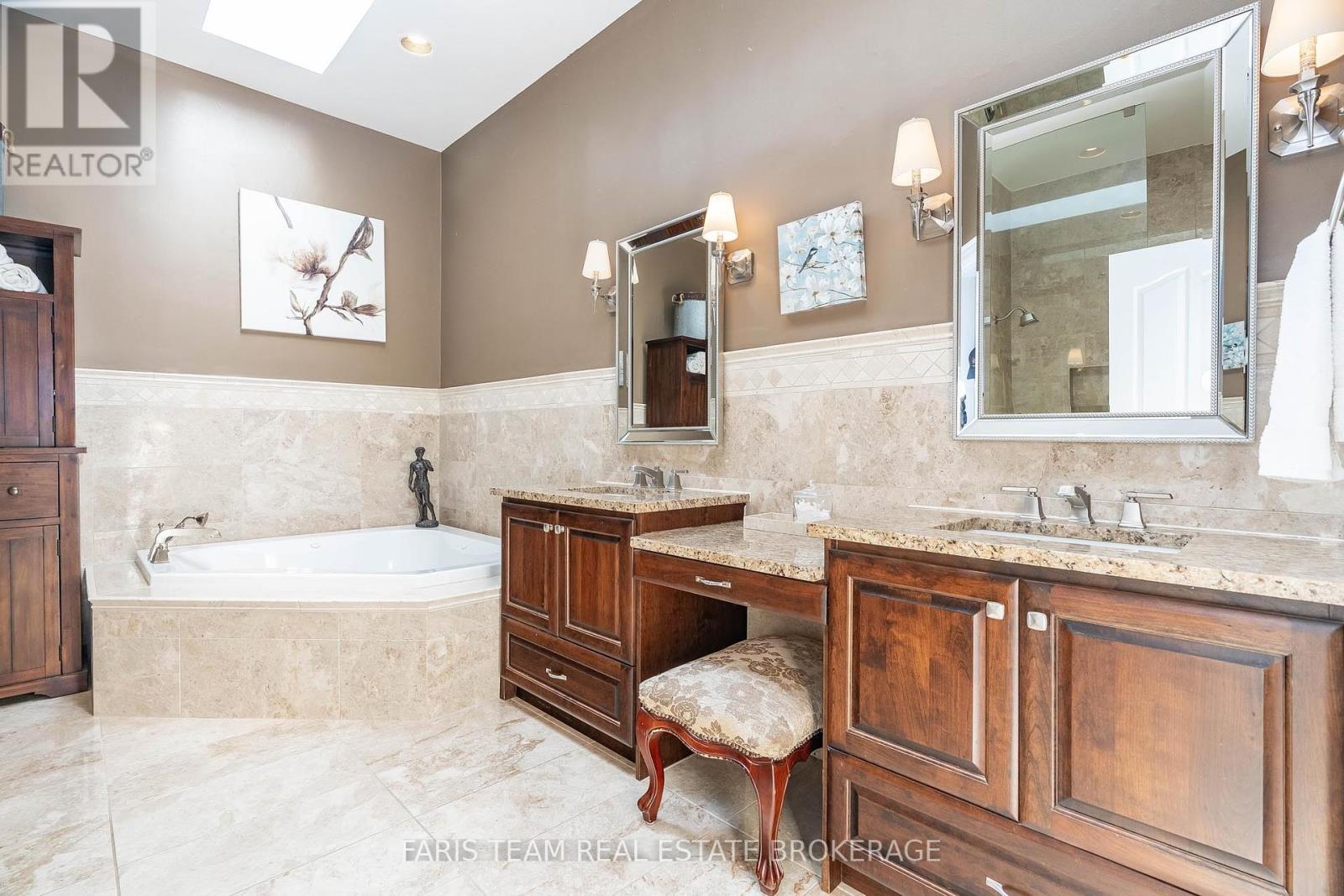 Photo 29 of 1826 Quantz Crescent, Innisfil ON