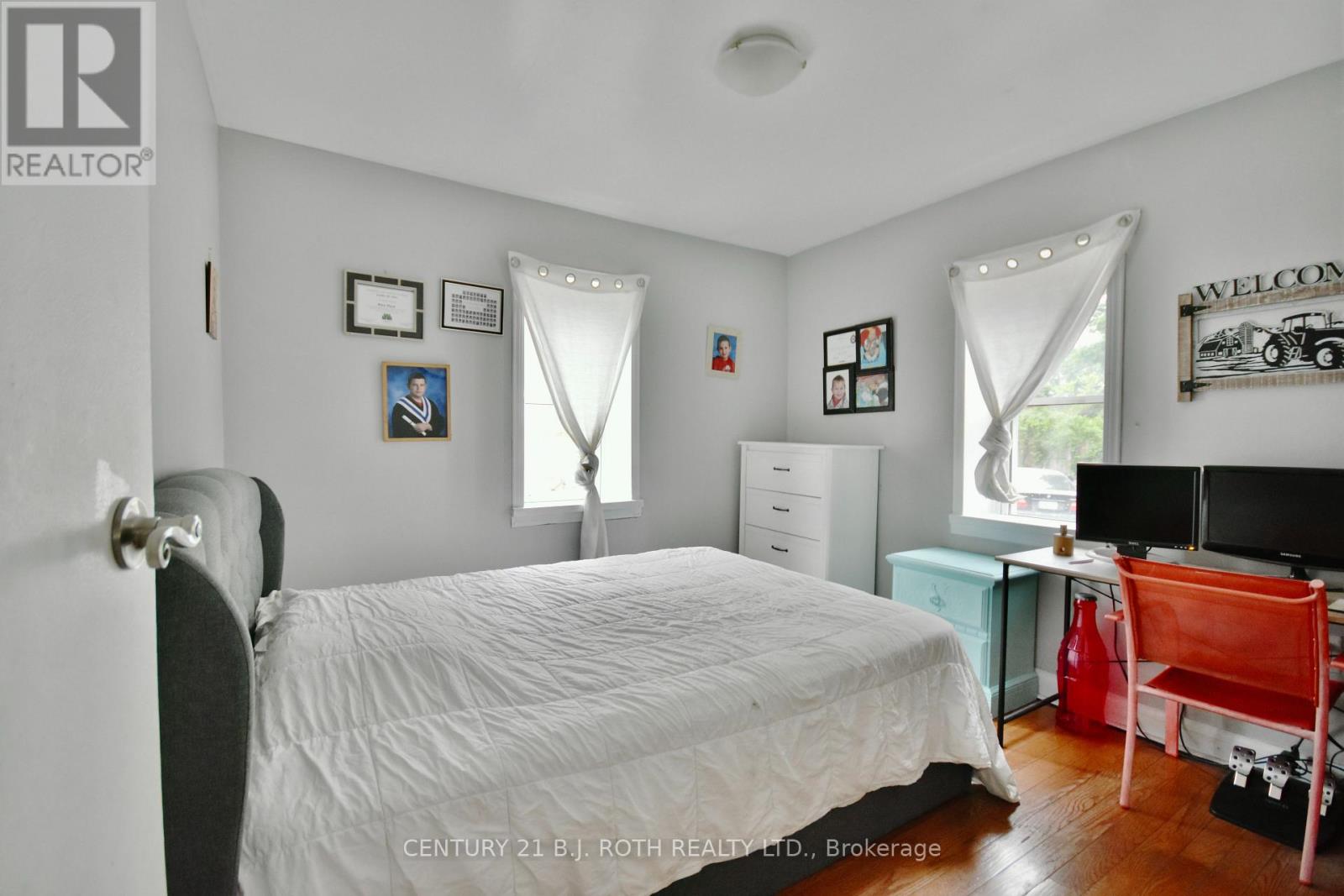 Photo 12 of 1231 10th Line, Innisfil ON