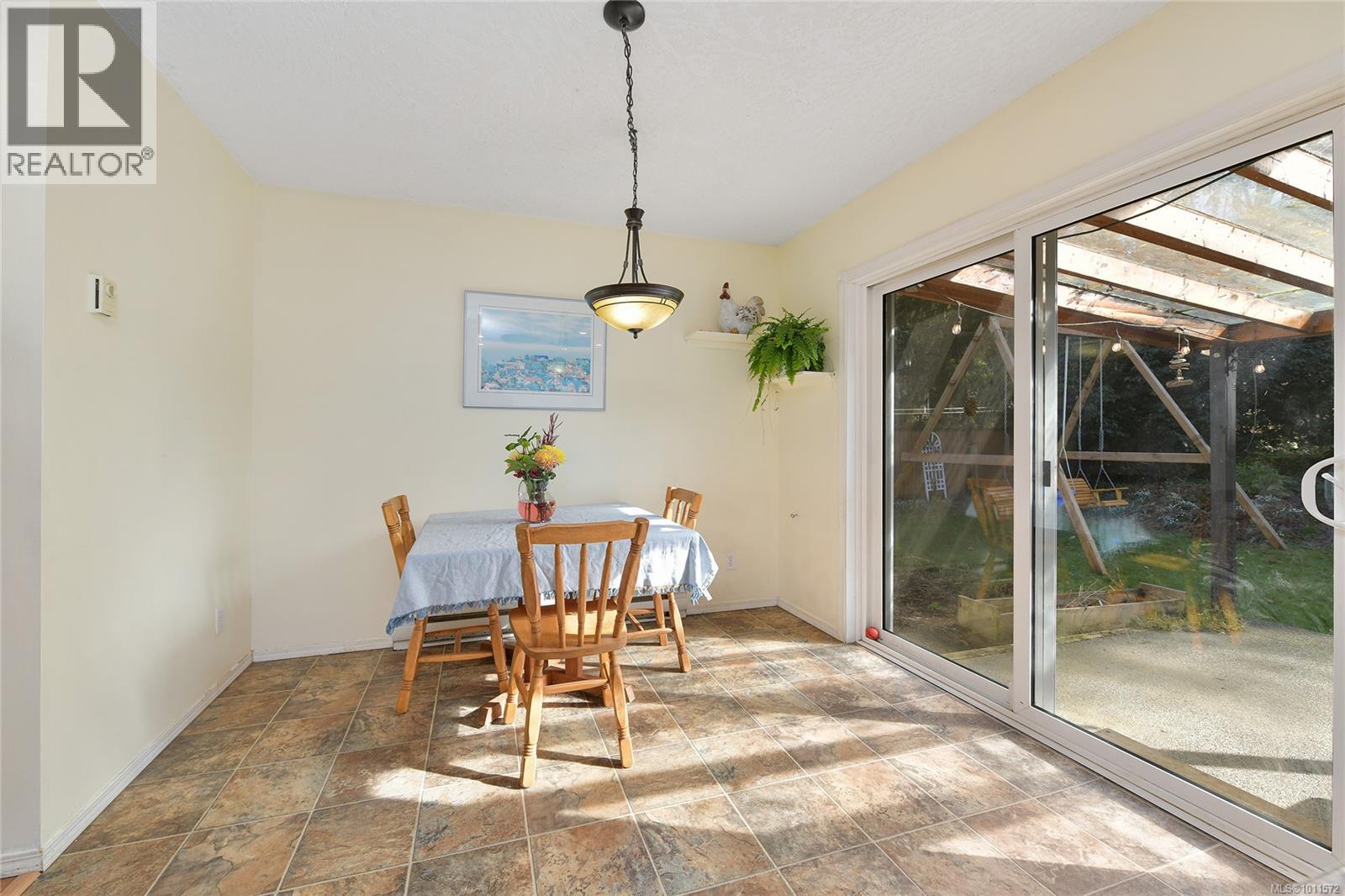 Photo 13 of 1752 Kalmar Rd, Shawnigan Lake BC