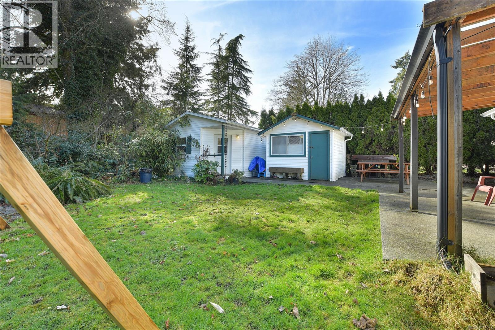 Photo 23 of 1752 Kalmar Rd, Shawnigan Lake BC
