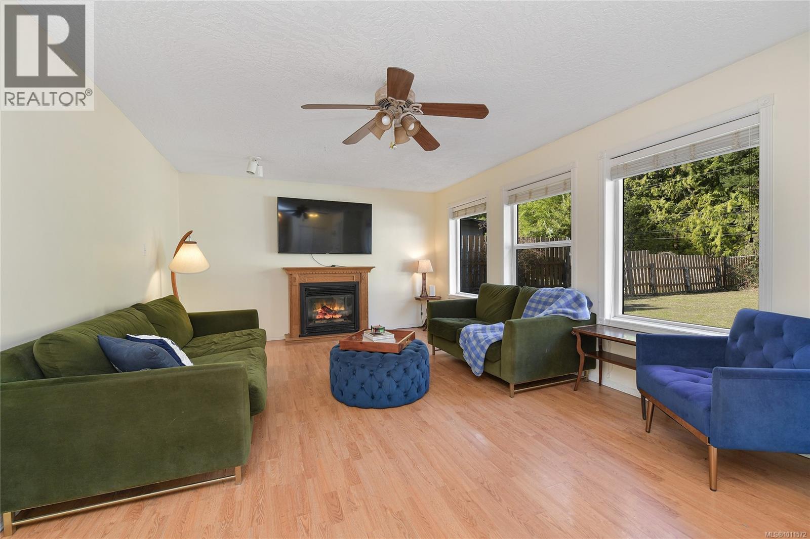 Photo 3 of 1752 Kalmar Rd, Shawnigan Lake BC