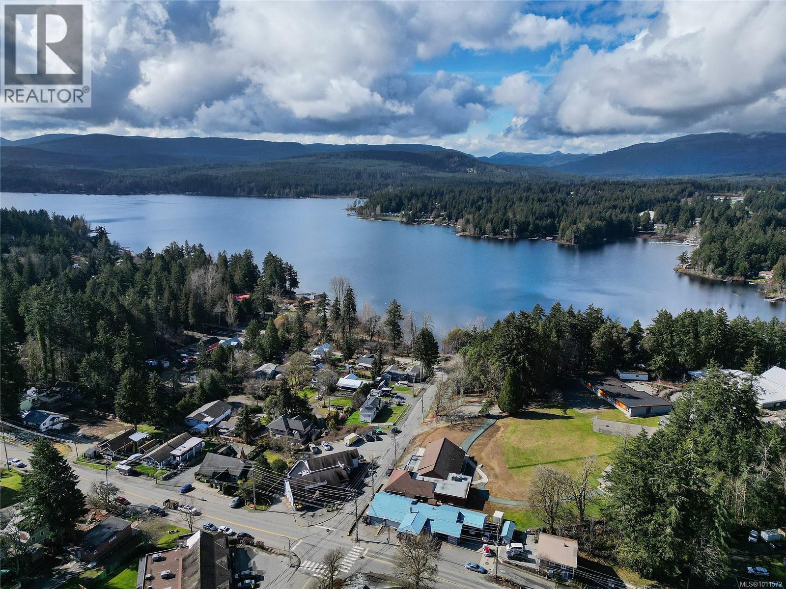 Photo 35 of 1752 Kalmar Rd, Shawnigan Lake BC