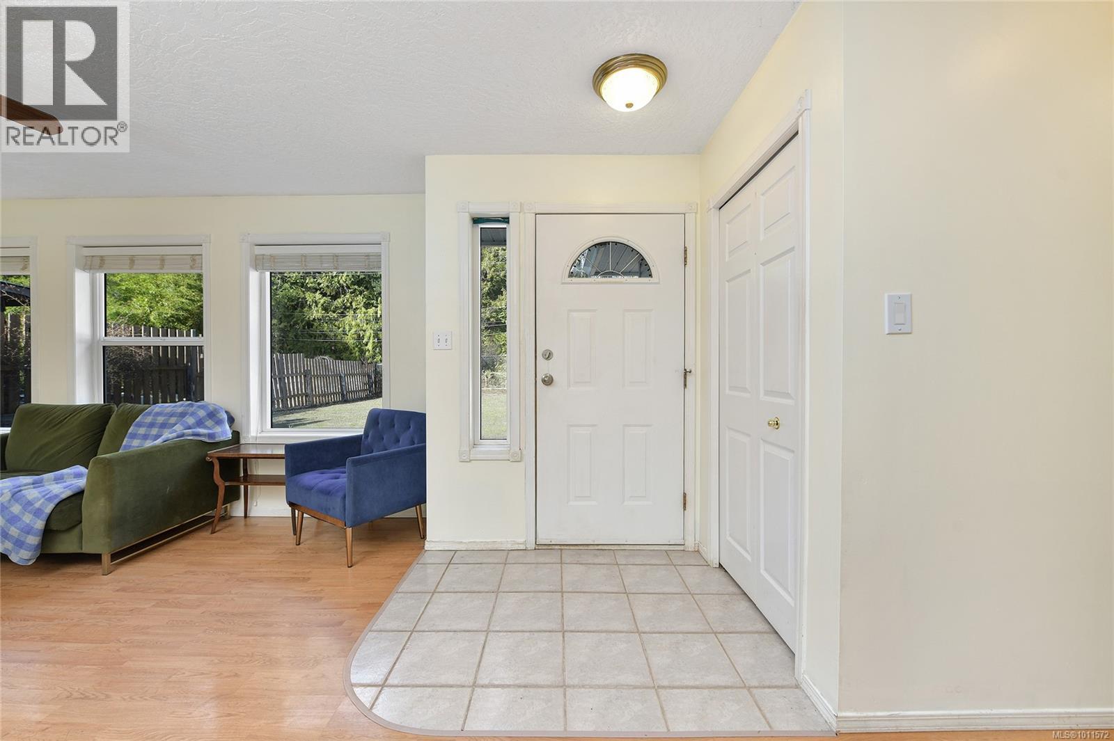 Photo 6 of 1752 Kalmar Rd, Shawnigan Lake BC