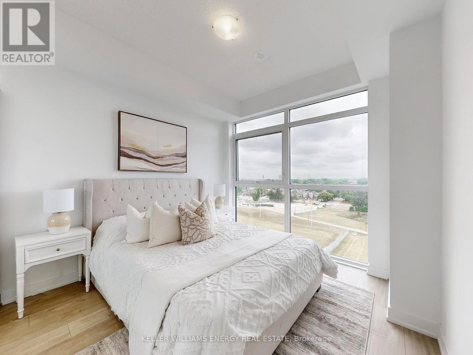 Photo 13 of 1021 251 Manitoba Street, Toronto ON