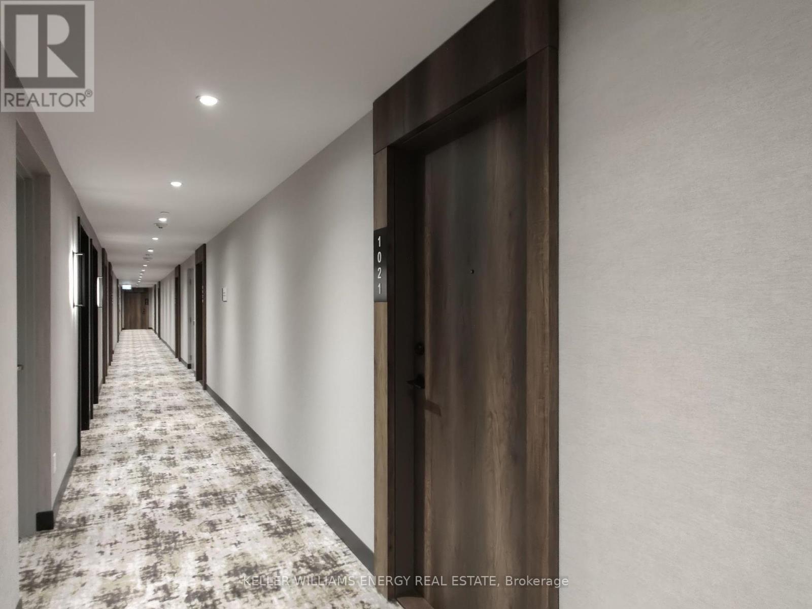 Photo 9 of 1021 251 Manitoba Street, Toronto ON