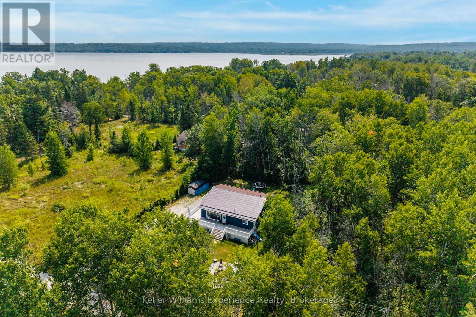Photo 35 of 37 Crescent Drive, Tay ON