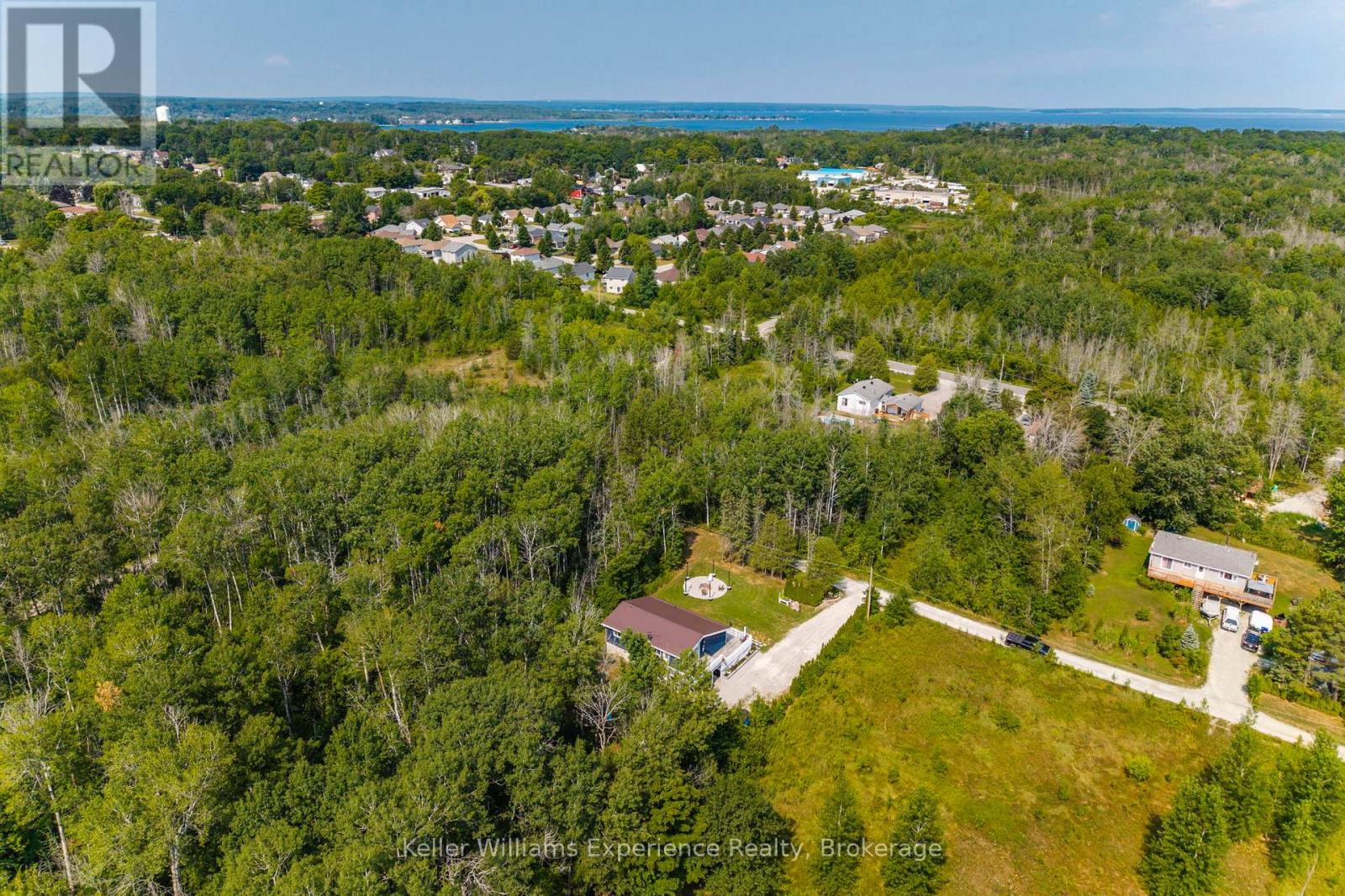 Photo 38 of 37 Crescent Drive, Tay ON