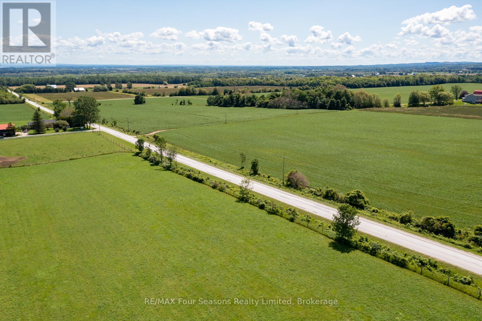 Photo 10 of 8483 36 37 Nottawasaga Side Road, Clearview ON