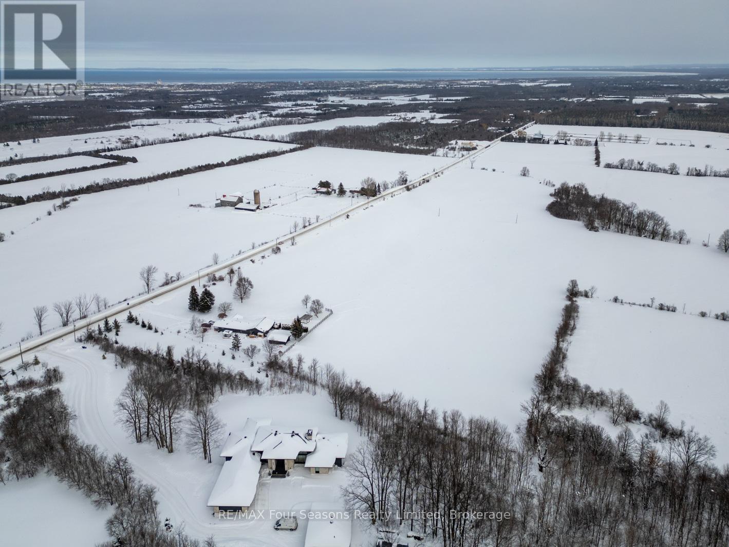 Photo 15 of 8483 36 37 Nottawasaga Side Road, Clearview ON