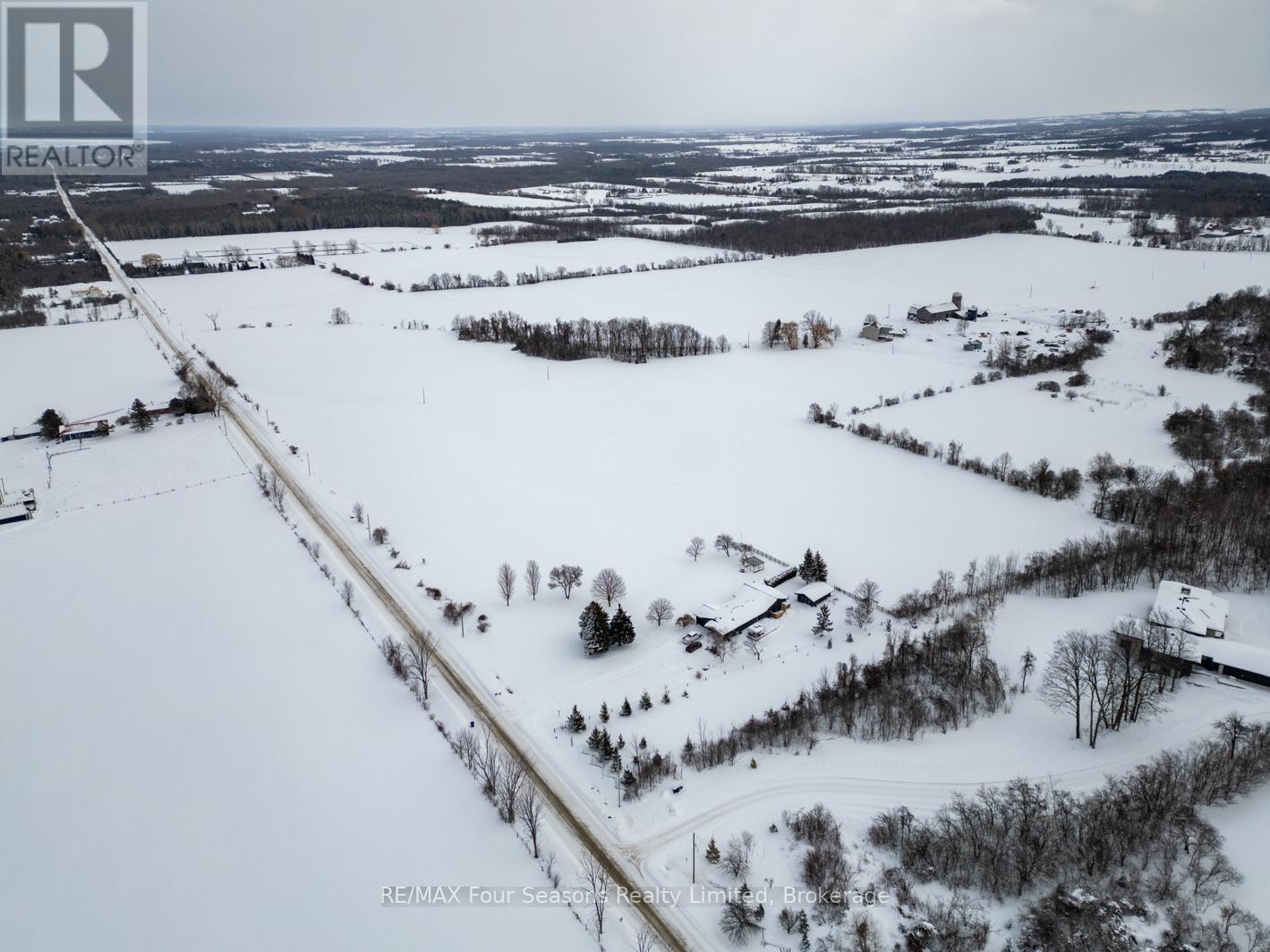 Photo 2 of 8483 36 37 Nottawasaga Side Road, Clearview ON