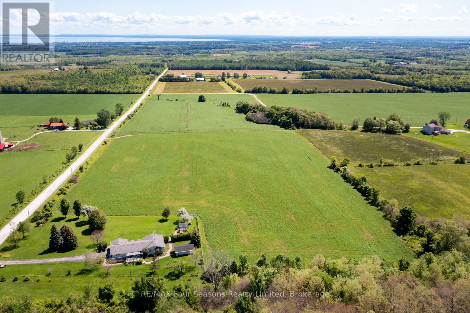 Photo 3 of 8483 36 37 Nottawasaga Side Road, Clearview ON