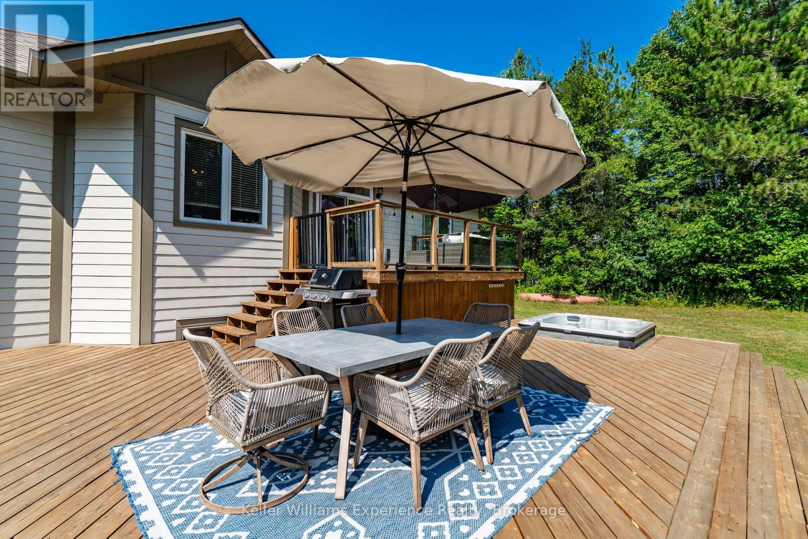 Photo 24 of 94 Windermere Circle, Tay ON