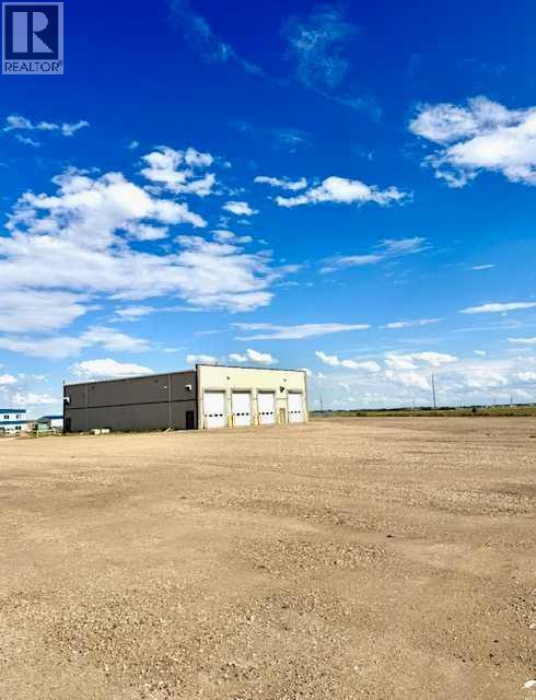 Photo 6 of 9319 81 Avenue, Clairmont AB