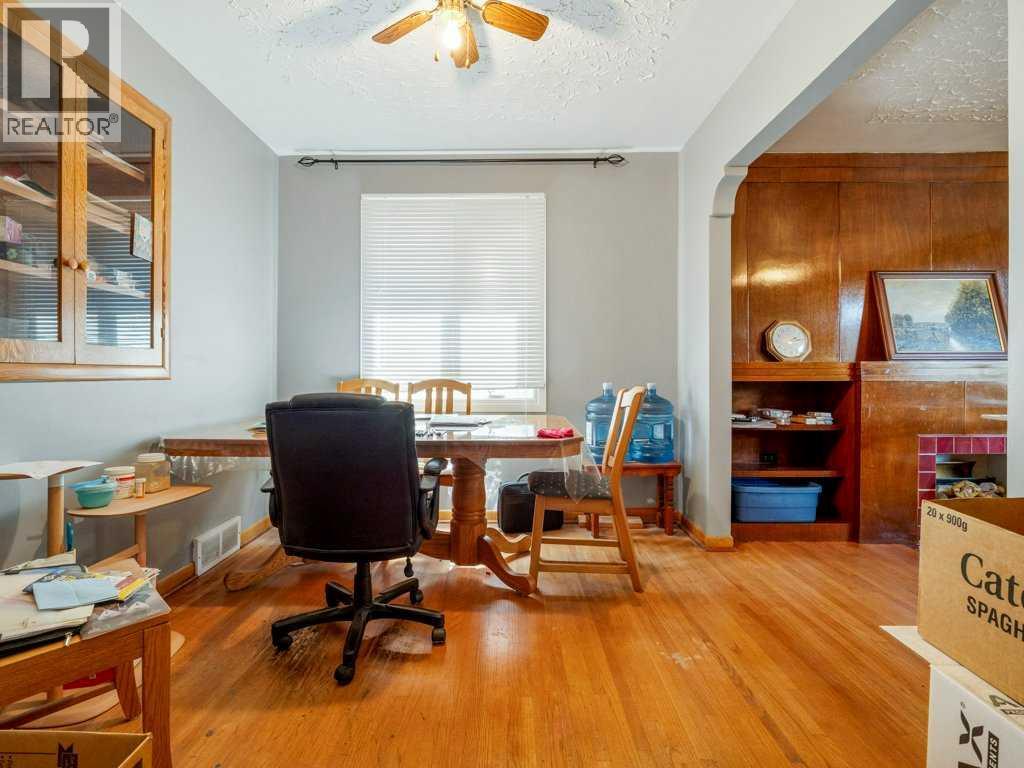 Single Family House Bungalow for Sale in   Street S Glendale Lethbridge 