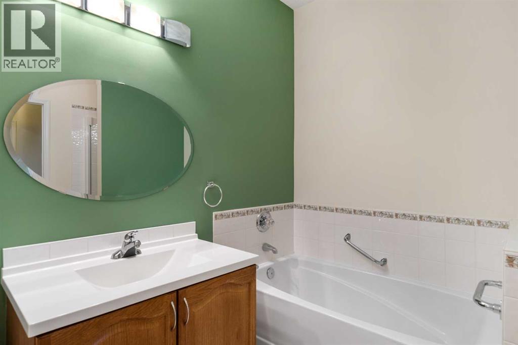Single Family House for Sale in   Dalhousie Drive NW Dalhousie Calgary 