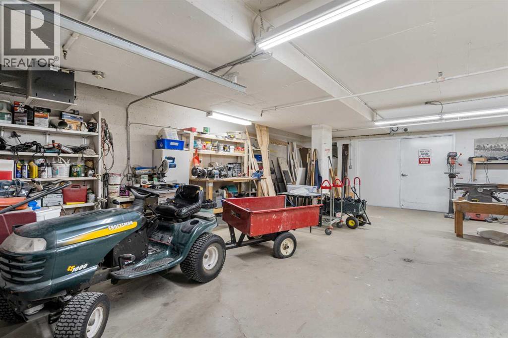 Single Family House for Sale in   Dalhousie Drive NW Dalhousie Calgary 